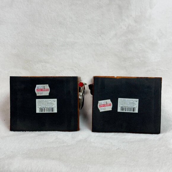 Russ Berrie & Co Hockey Theme Sports 1 Bookend Hand Painted Resin 6”x4” - Picture 8 of 15